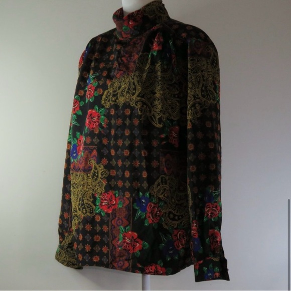 SK & Co Long Sleeve Pullover Turtleneck Button Back Paisley & Floral Top Size 12 - Picture 2 of 5